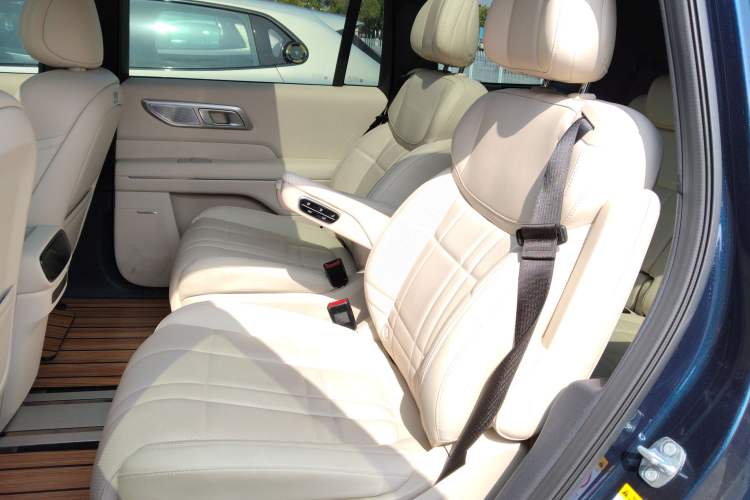 Used Deepal S09 2025 Four-Wheel Drive Ultra+ Custom Edition