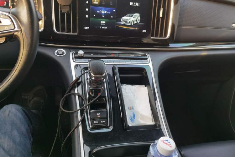 Used GAC Trumpchi M8 2021 Lingxiu Series 390T Deluxe Edition Gear Lever