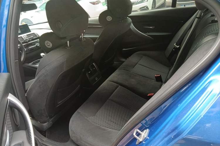Used BMW 3 Series 2017 320i M Sport Left Rear Seat