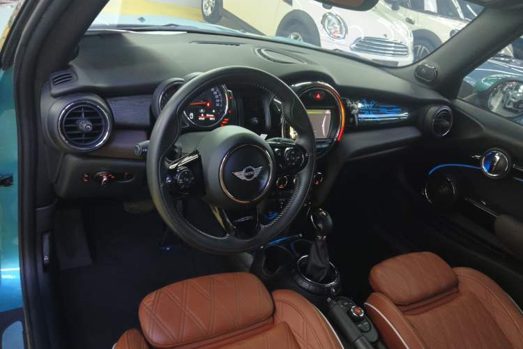 Used MINI 2017 1.5T COOPER CABRIO Freedom Edition
