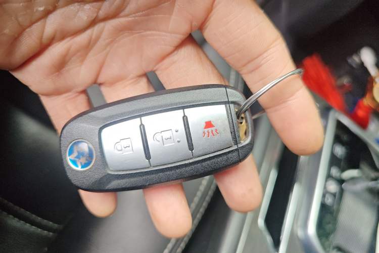 Used Venucia T90 2017 2.0L CVT Leading Edition