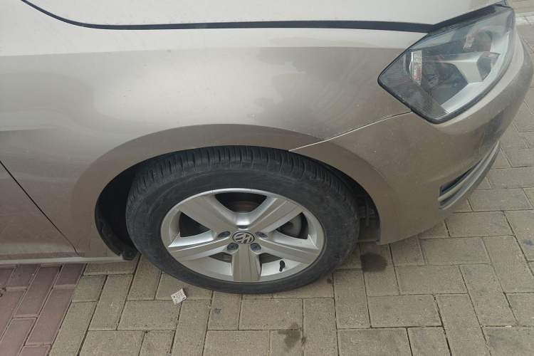 Used Volkswagen Golf 2015 1.6L Automatic Comfort Model
