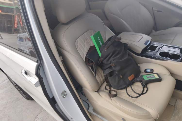 Used Buick GL8 2022 ES Land Cruiser 653T Luxury Model
