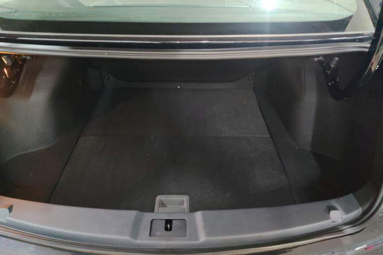 Used Hongqi E-QM5 2023 Revised Version Basic Travel Edition Trunk