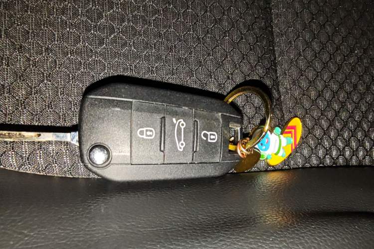 Used Citroen C4 Sega 2016 1.6L Manual Luxury Model
