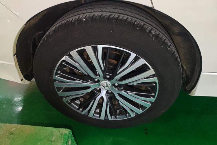 Used Honda Avancier 2022 240TURBO Two-Wheel-Drive Limited-Edition Commemorative Version Right Rear Wheel Hub