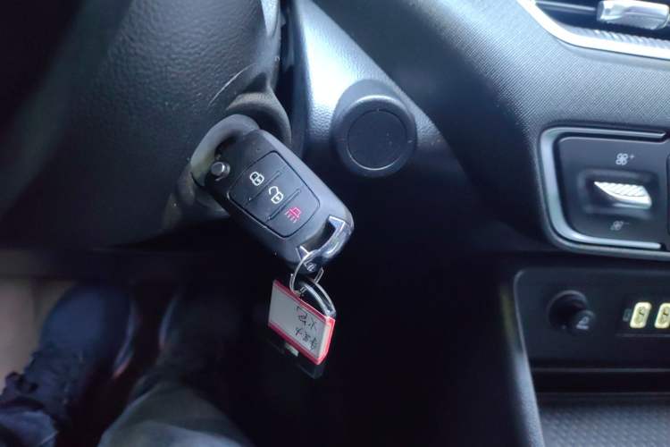 Used Great Wall King Kong Poer 2022 2.0T Manual Diesel Two-Wheel Drive Elite Version with Long Bed GW4D20M
