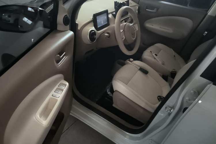 Used Wuling Hongguang MINIEV 2025 Four-Door Version Zhenxiang+ Edition Driver Seat