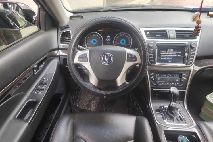 Used CHANGAN Raeton 2014 1.8T Automatic Prestige Anniversary Edition China V Standard Steering Wheel