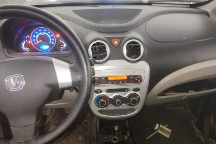 Used CHANGAN Benni mini 2012 1.0L Manual Family Edition China V Standard
