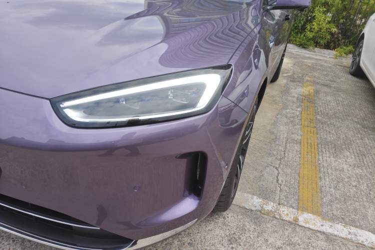 Used Hima AITO M5 2025 Extended-Range Ultra All-Wheel-Drive Version
