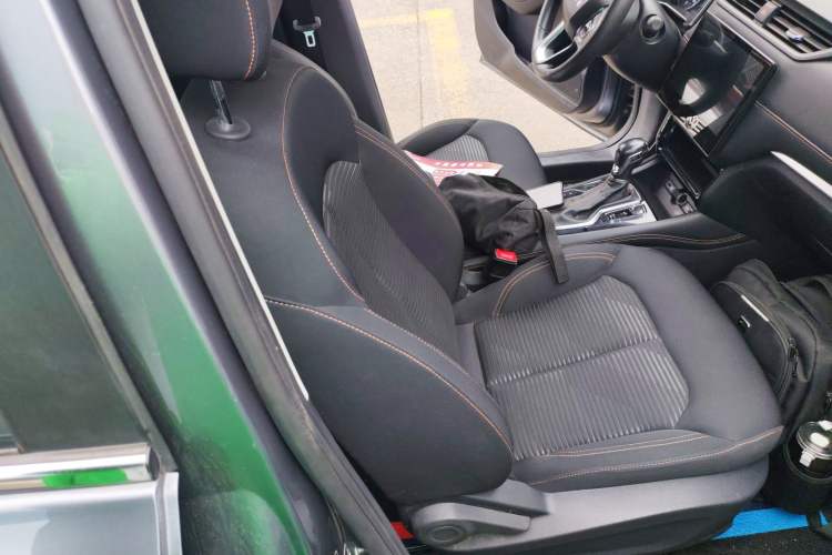 Used Roewe RX3 2021 PRO 1.6L CVT Elite Model