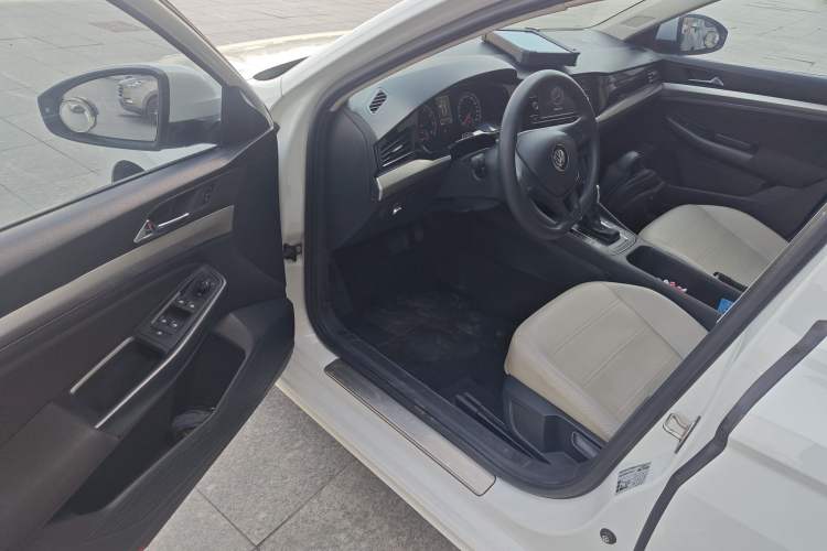 Used Volkswagen Bora 2019 Revised Version 1.5L Automatic Fashionable Style China VI Driver Seat