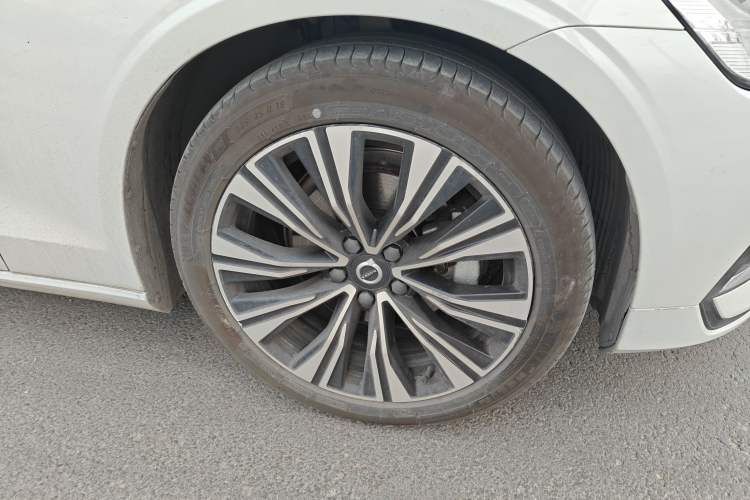 Used Volvo S60 2025 B4 Zhiyuan Luxury Edition