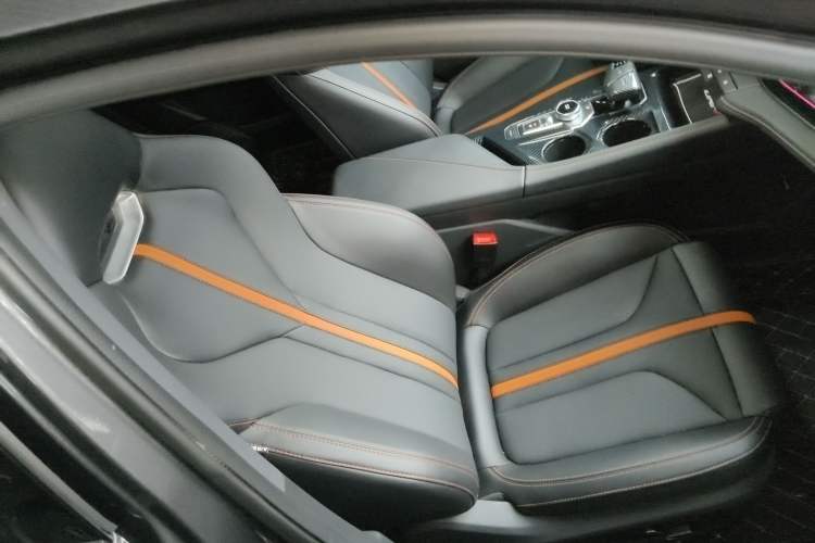 Used CHANGAN UNI-V 2024 1.5T Prestige Edition Right Front Seat