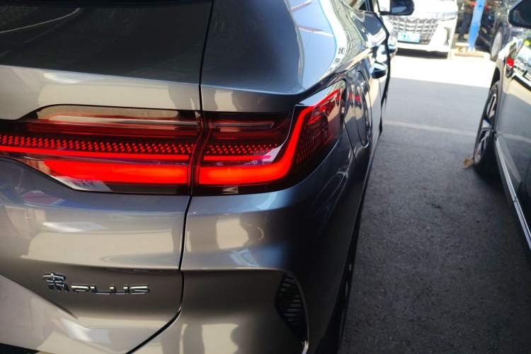 Used BYD Song PLUS New Energy 2024 HONOR Edition DM-i 71km Luxury Model