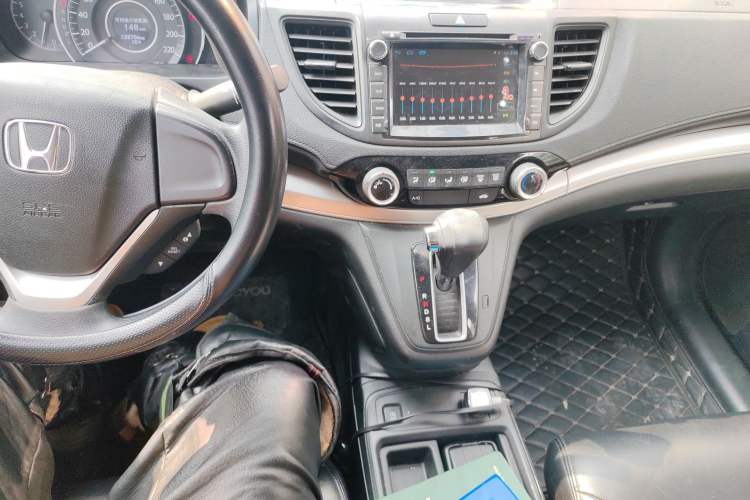 Used Honda CR-V 2016 2.0L Two-Wheel Drive Classic Edition
