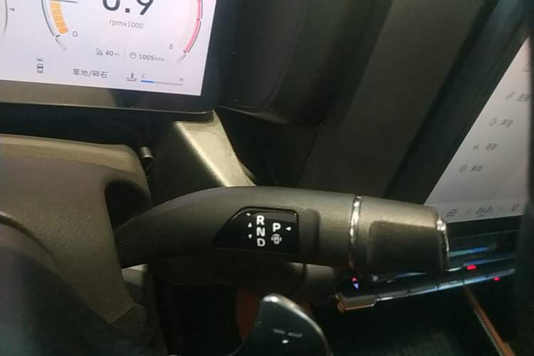 Used Haval Raptor 2025 2.0T 4WD Ultra Gear Lever