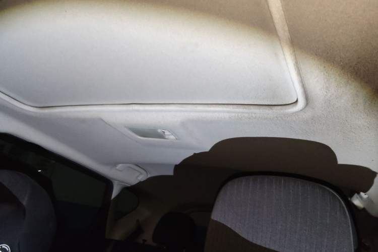 Used Nissan Tiida 2011 1.6L CVT Smart Version