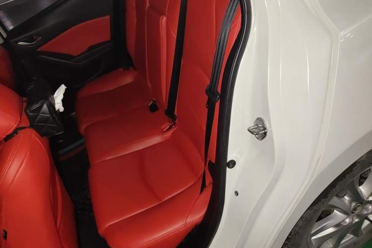 Used Mazda 3 Axela 2017 Sedan 1.5L Automatic Comfort Model Emission Standard China V
