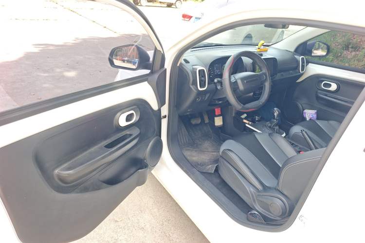 Used Roewe Clever 2022 311km QiQi BoBo Edition Driver Seat