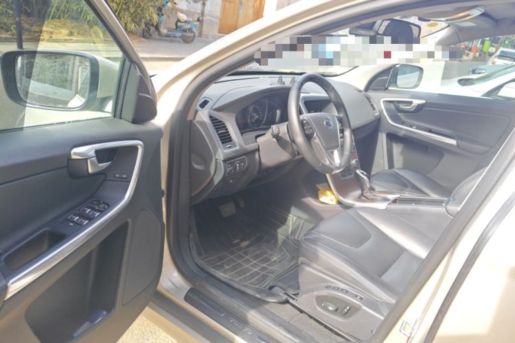 Used Volvo XC60 2017 T5 Smart Upgrade Edition
