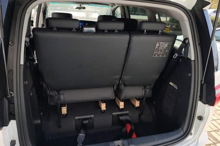 Used Luxgen Great 7 MPV 2016 2.0T Luxury Model
