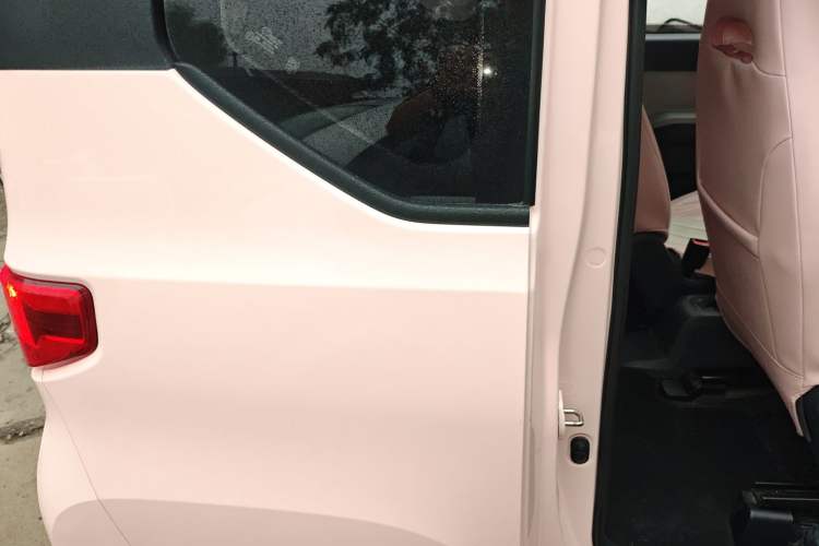 Used Wuling Hongguang MINIEV 2021 Macaron Fashion Model Lithium Iron Phosphate