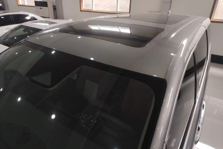 Used Denza D9 2022 DM-i 1040 Prestige Model