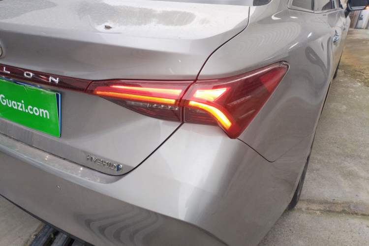 Used Toyota Avalon 2023 Dual-Engine 2.5L Luxury Edition Right Rear Taillight