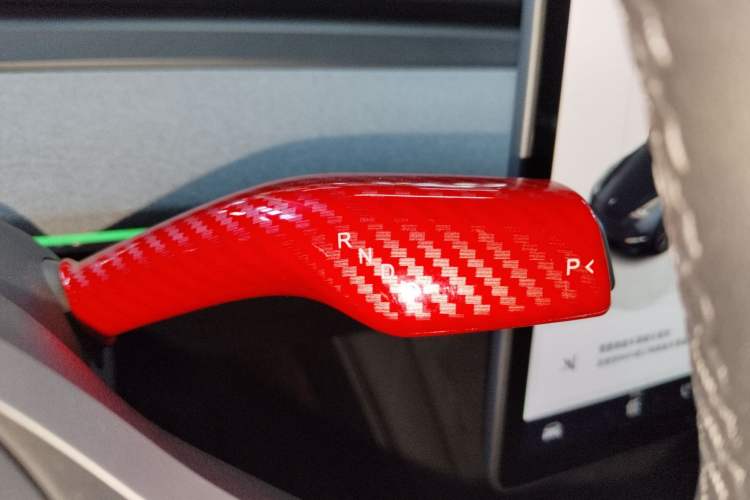 Used Tesla Model Y 2024 Long-Range All-Wheel-Drive Version Gear Lever