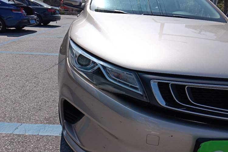 Used Geely Auto Emgrand GL 2018 1.8L Manual Elite Smart Connectivity Version
