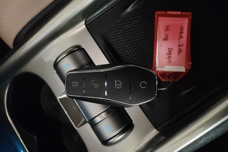 Used BYD Dolphin 2024 Honor Edition 420km Fashion Version Vehicle Key