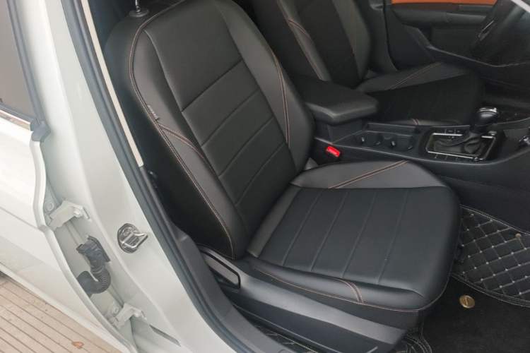 Used Volkswagen Bora 2026 200TSI DSG Yuexing Navigation Edition Right Front Seat