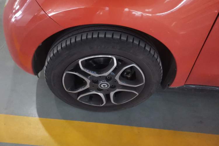 Used smart forfour 2018 0.9T 66 kW Pioneer Edition