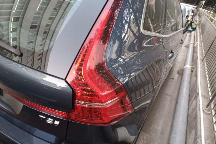 Used Volvo XC60 New Energy 2025 Plug-in Hybrid Long-Range All-Wheel Drive Smart Luxury Edition