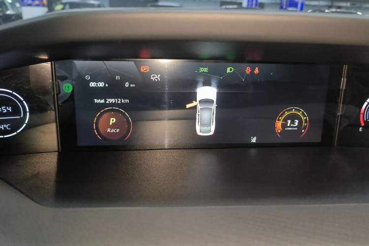 Used Changan UNI-V 2023 1.5T Prestige Model
