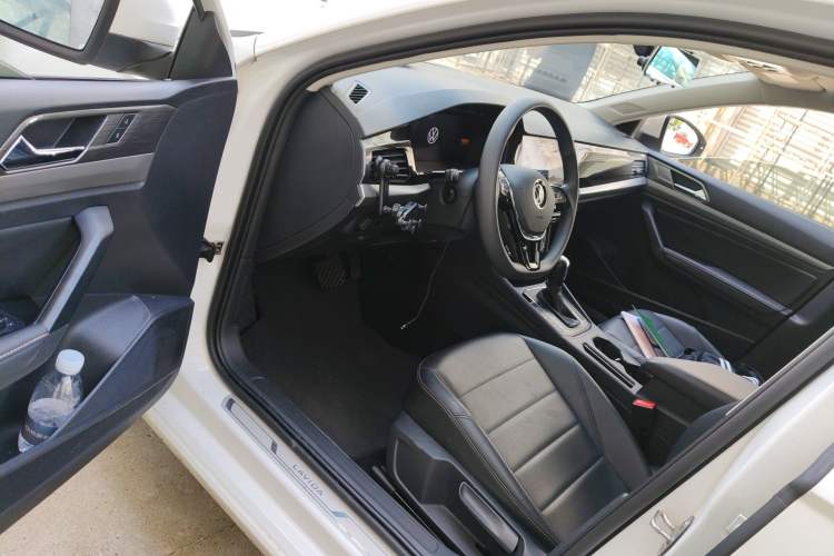 Used Volkswagen Lavida 2022 1.5L Automatic Comfort Edition Driver Seat