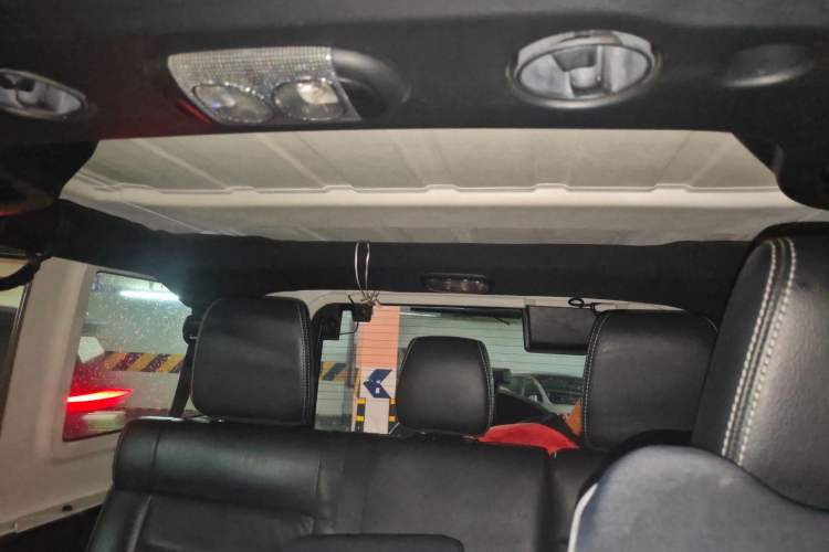 Used Jeep Wrangler 2012 3.6L Sahara Four-Door Edition
