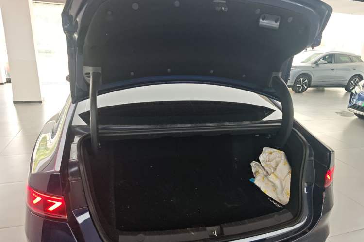 Used BYD Qin PLUS 2023 Champion Edition DM-i 120KM Leading Model
