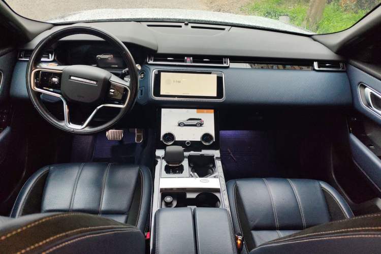 Used Land Rover Range Velar 2021 P250 Sparkling Black Limited Edition Center Console