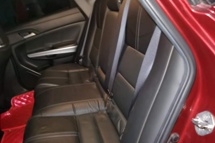 Used Honda Crosstour 2012 2.4L Luxury Edition
