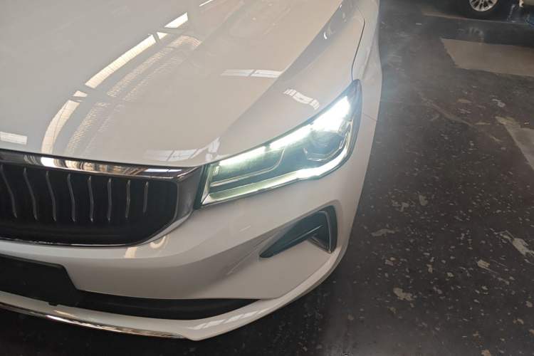 Used Geely Auto Emgrand 2022 4th Generation 1.5L CVT Luxury Model
