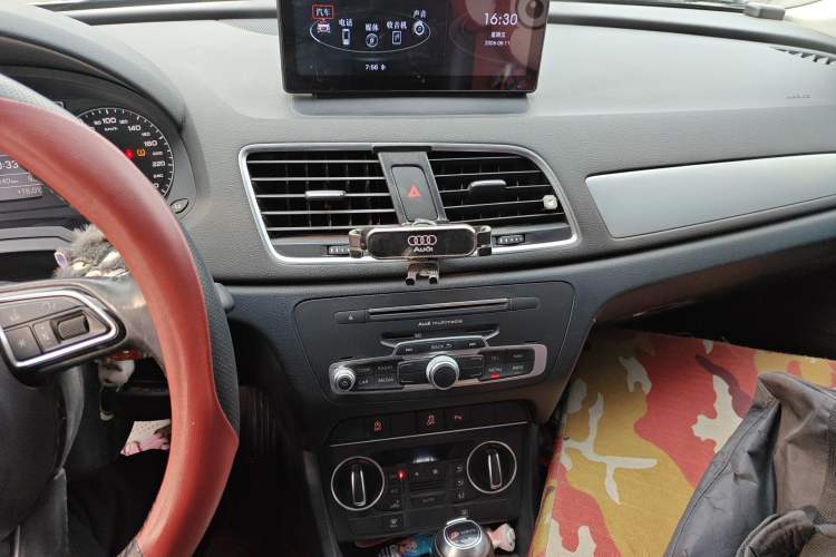 Used Audi Q3 2017 35 TFSI Fashion Model
