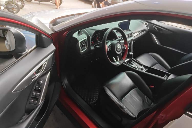 Used Mazda CX-4 2018 2.0L Automatic Two-Wheel Drive Blue Sky Dynamic Version China VI Standard