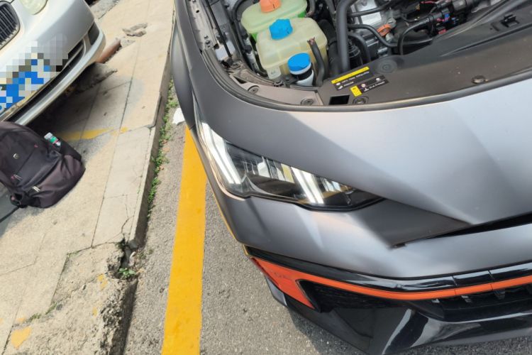 Used GAC Trumpchi EMPOW 2022 270T DCT J16 R-Style Track Edition Right Front Headlight