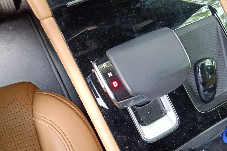 Used Li Auto ONE 2021 Extended-Range 6-Seater Version Gear Lever