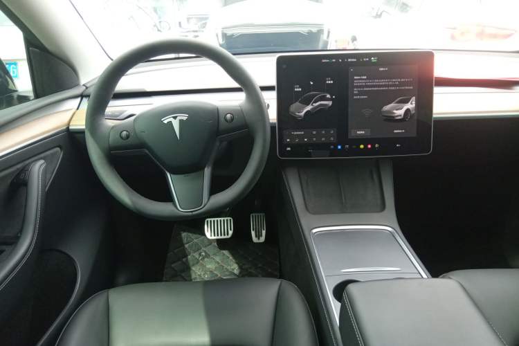 Used Tesla Model Y 2021 Long-Range All-Wheel-Drive Version 3D7
