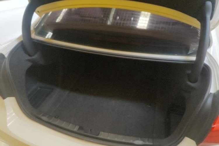 Used BMW 3 Series 2018 320Li Leading Model M Sport Package
