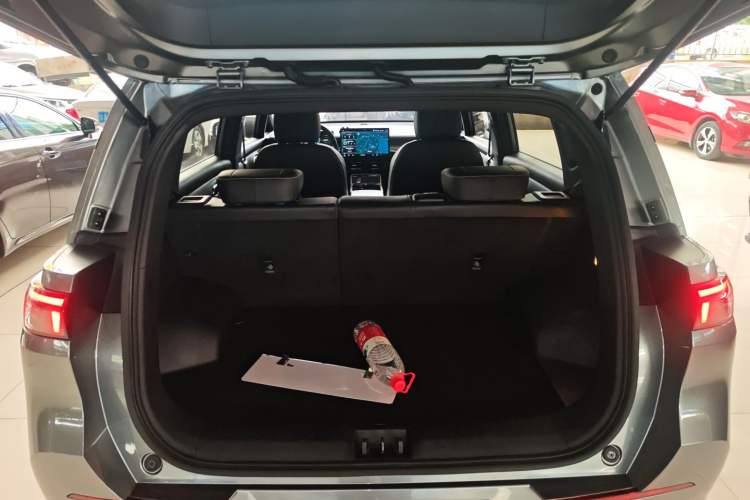 Used AION Y 2022 70 Intelligent Edition Lithium Iron Phosphate Trunk